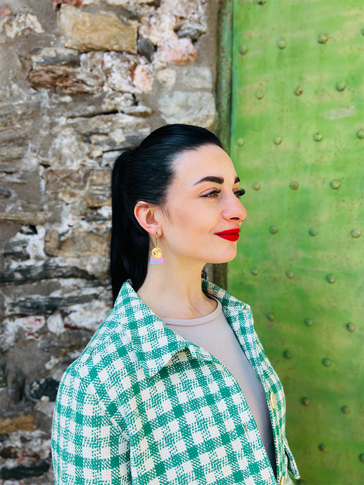 Ancient Friends - Handmade earrings, offering a colourful and artistic swirl design - photo model - Italy