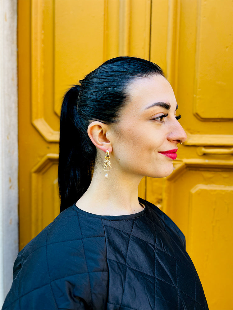 Canary Hoop Pearl - handmade earrings designed to add a touch of elegance with their sleek hoop and pearl combination - photo model - Italy 