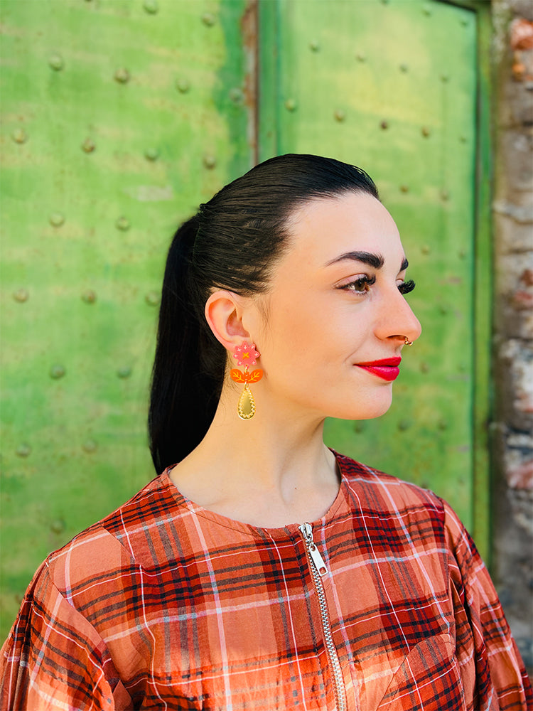 Crazy Quilt Bloom | Midi | Pink & Orange - Handmade Earrings, unique and colourful earrings made for weddings or any special celebration - photo Model - Italy 