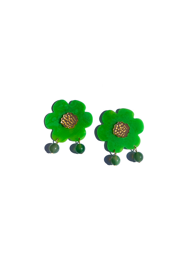 Fragole Fiore | Green – Handmade earrings inspired by blooming flowers, adding a nature-filled touch to your look - top view
