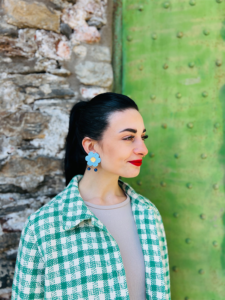Fragole Fiore | Australian Sky Blue – Timeless earrings in sky blue, perfect for brightening your style with a touch of elegance - photo model - Italy