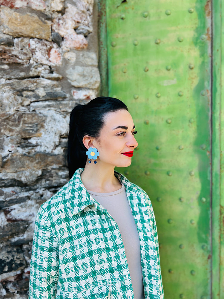 Fragole Fiore | Australian Sky Blue – Beautiful earrings with a classic design, perfect for adding a fresh and charming touch to any outfit - photo Model - Italy
