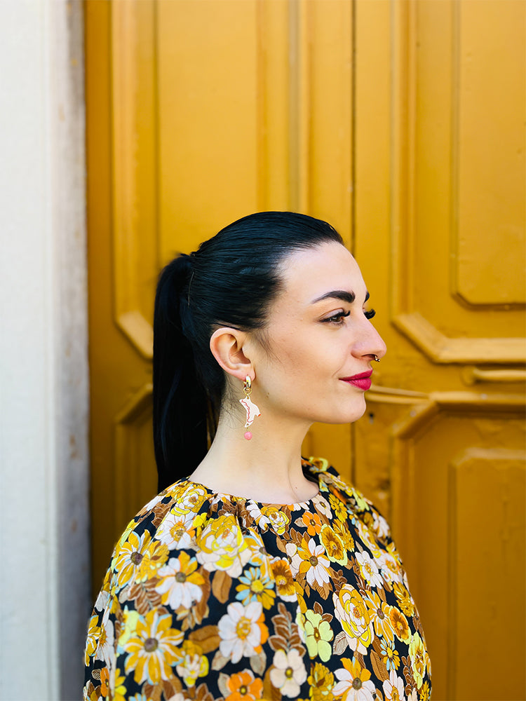 Picnic Hoop Set - Handmade earrings inspired by the shape of boots, designed for a fun and unique style statement - photo model - Italy 