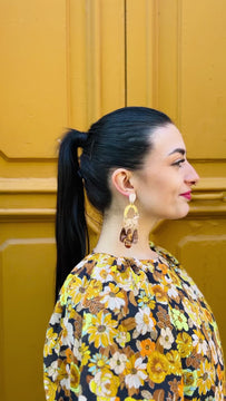 Texas Fields | Crazy Quilt - Handmade earrings with a blend of bold, geometric patterns and earthy colours inspired by Crazy Quilt - video model - Liguria , Italy 