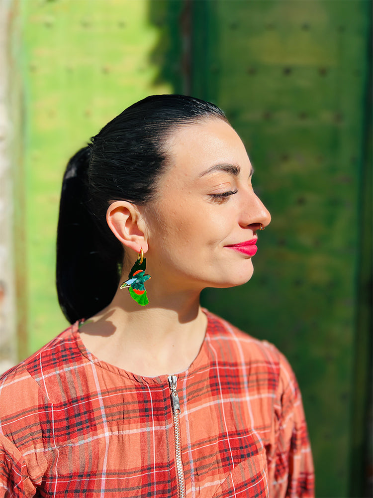 red winged parrot - charming handmade earrings with an intricate design, a must-have accessory for those who appreciate fine jewellery - photo model - Italy 