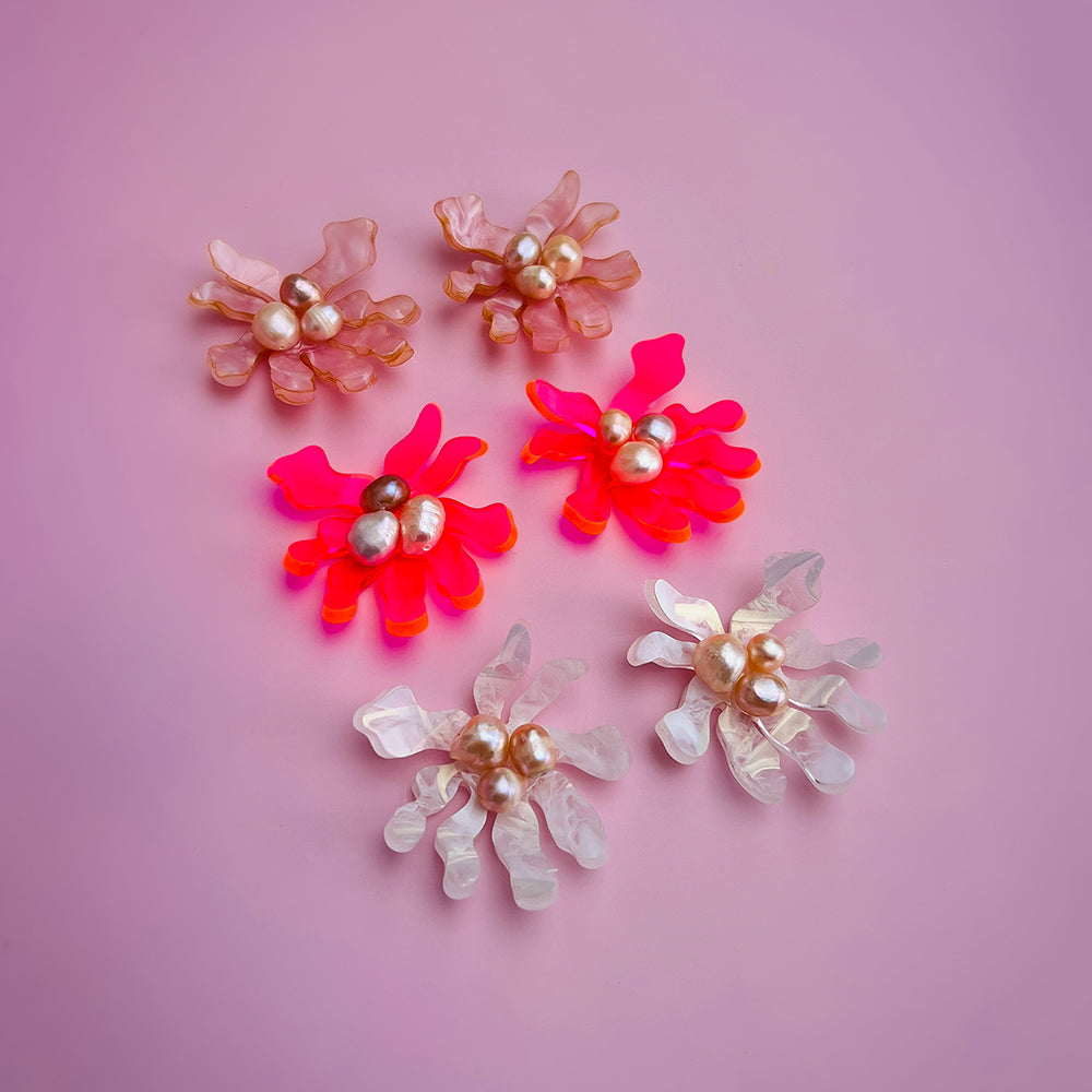 sea bloom with pearls | neon pink