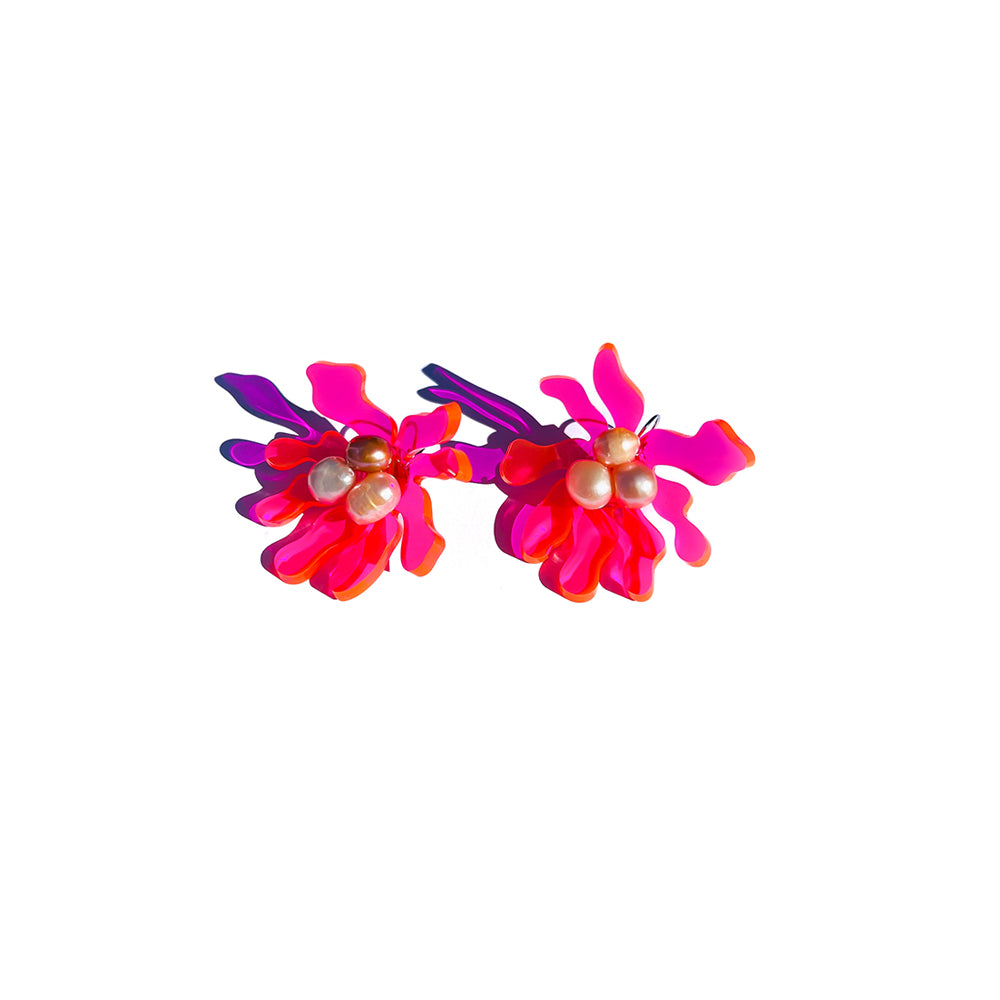 sea bloom with pearls | neon pink