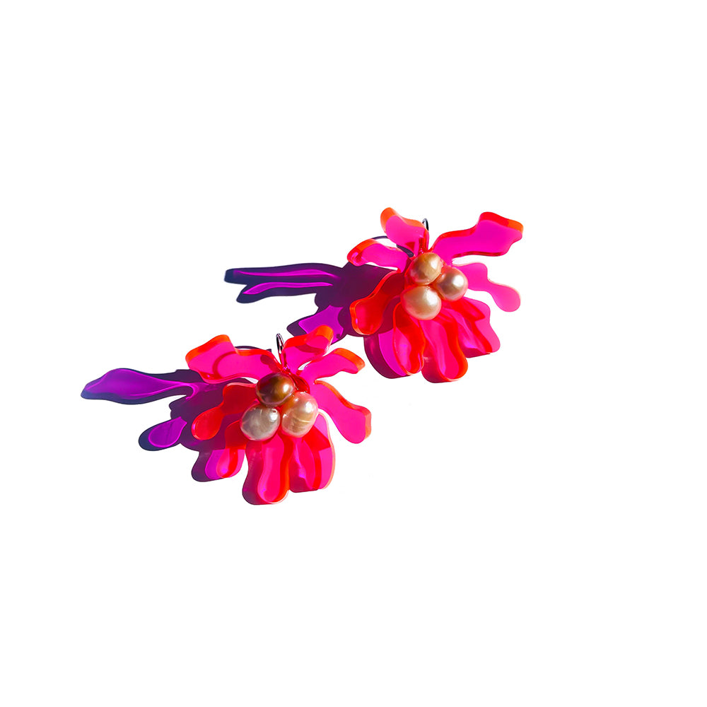 sea bloom with pearls | neon pink
