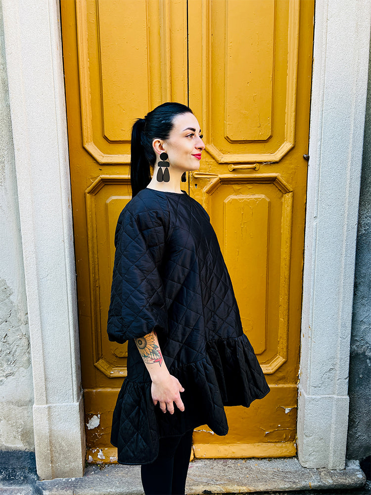 Sophia | Statement Abstract | Matte Black earrings: bold statement earrings with a sophisticated matte black design, perfect for adding an edgy yet classy touch to any outfit. - photo model - Italy 