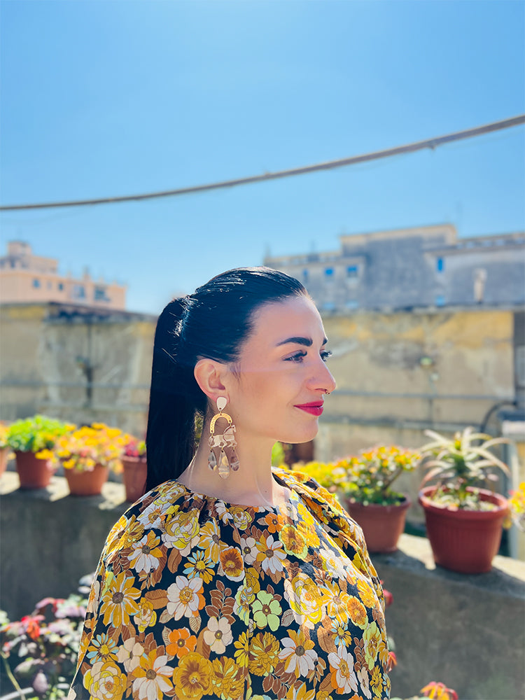 Texas Fields | Crazy Quilt - These handmade earrings feature a creative Crazy Quilt design, bringing a unique texture and artistry to your jewellery - photo model - Italy 